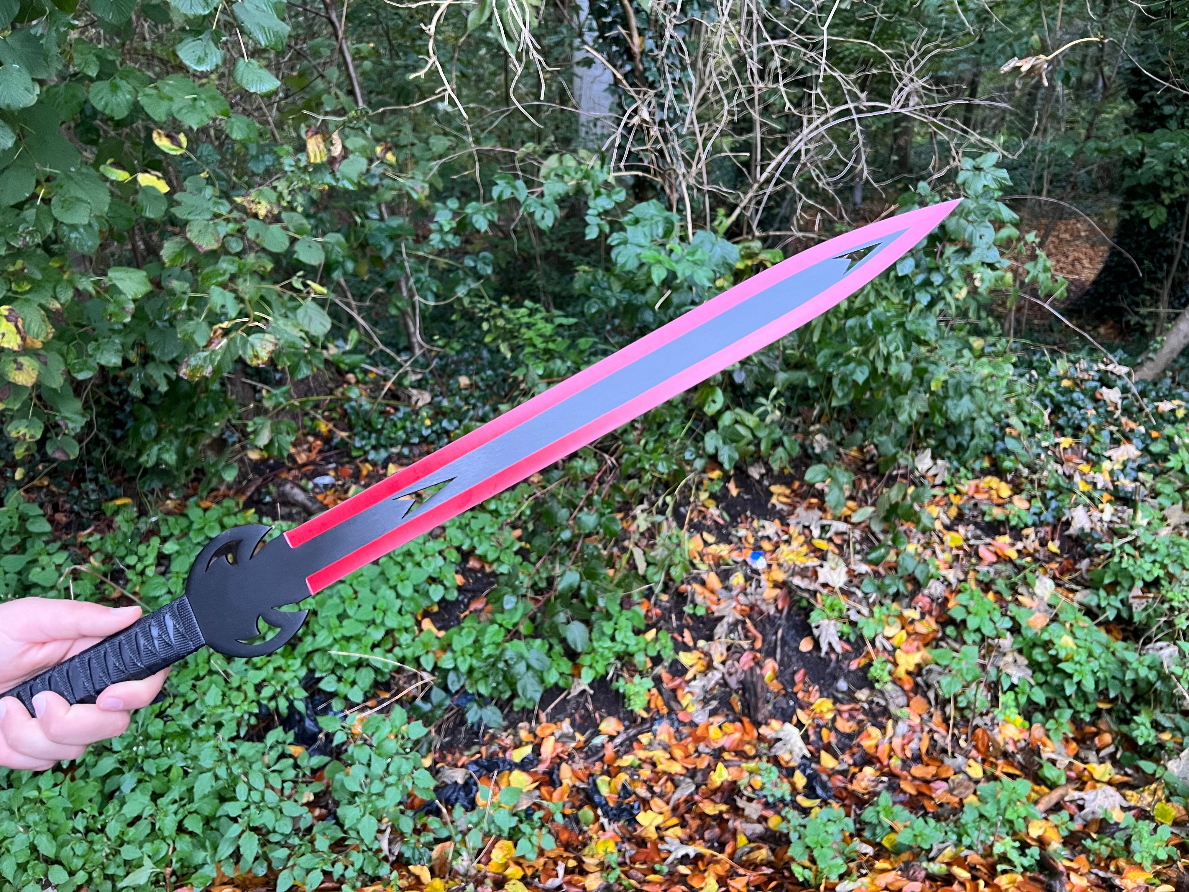 Back Sword "Crimson Blade"-Red wrapped with blue/black coated blade-Incl. Nylon sheath with carrying strap