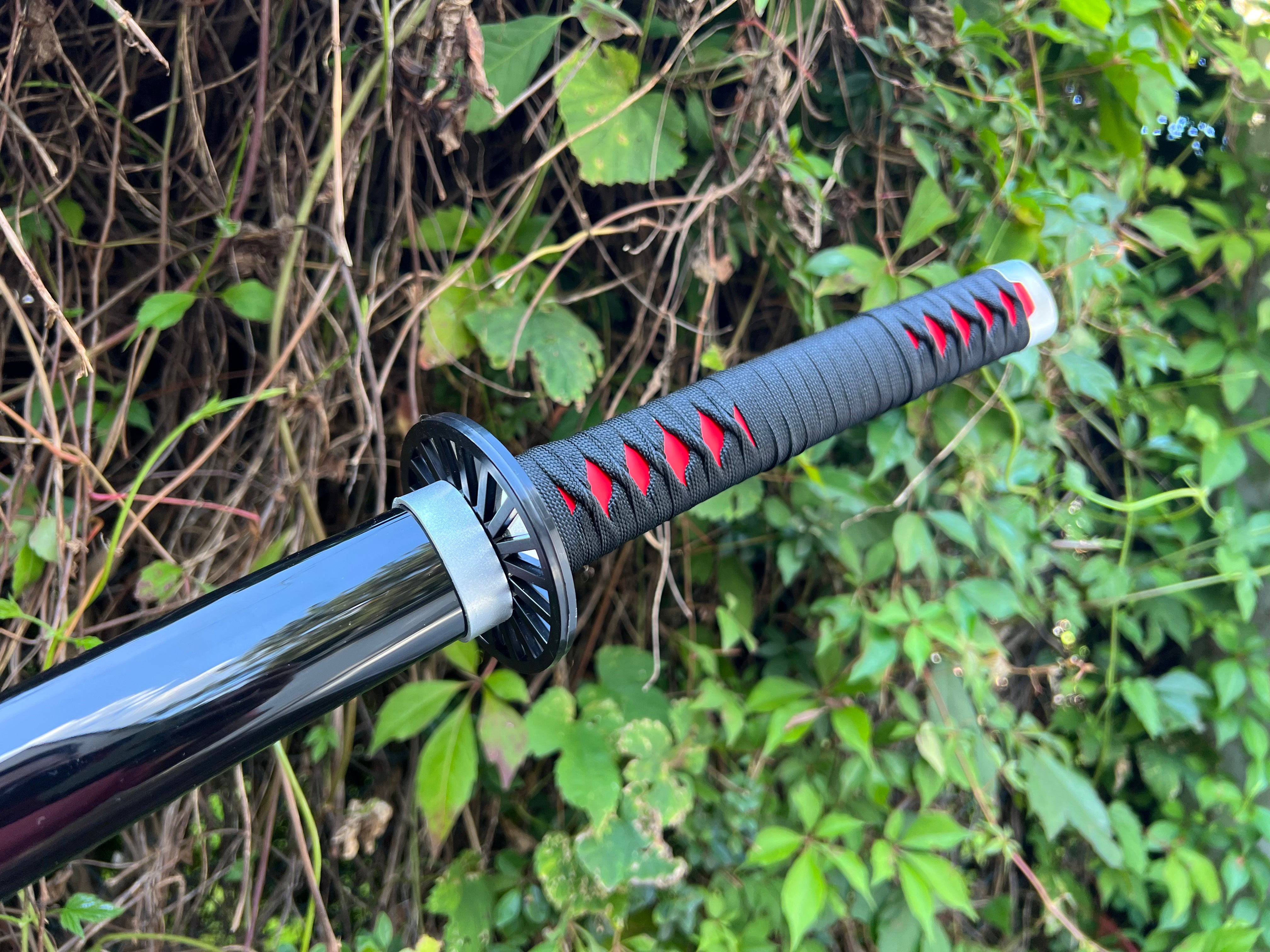 Tanjiro Katana with Bamboo Blade-Demon Slayer (Nichirin): Kimetsu No Yaiba (Pre-order)