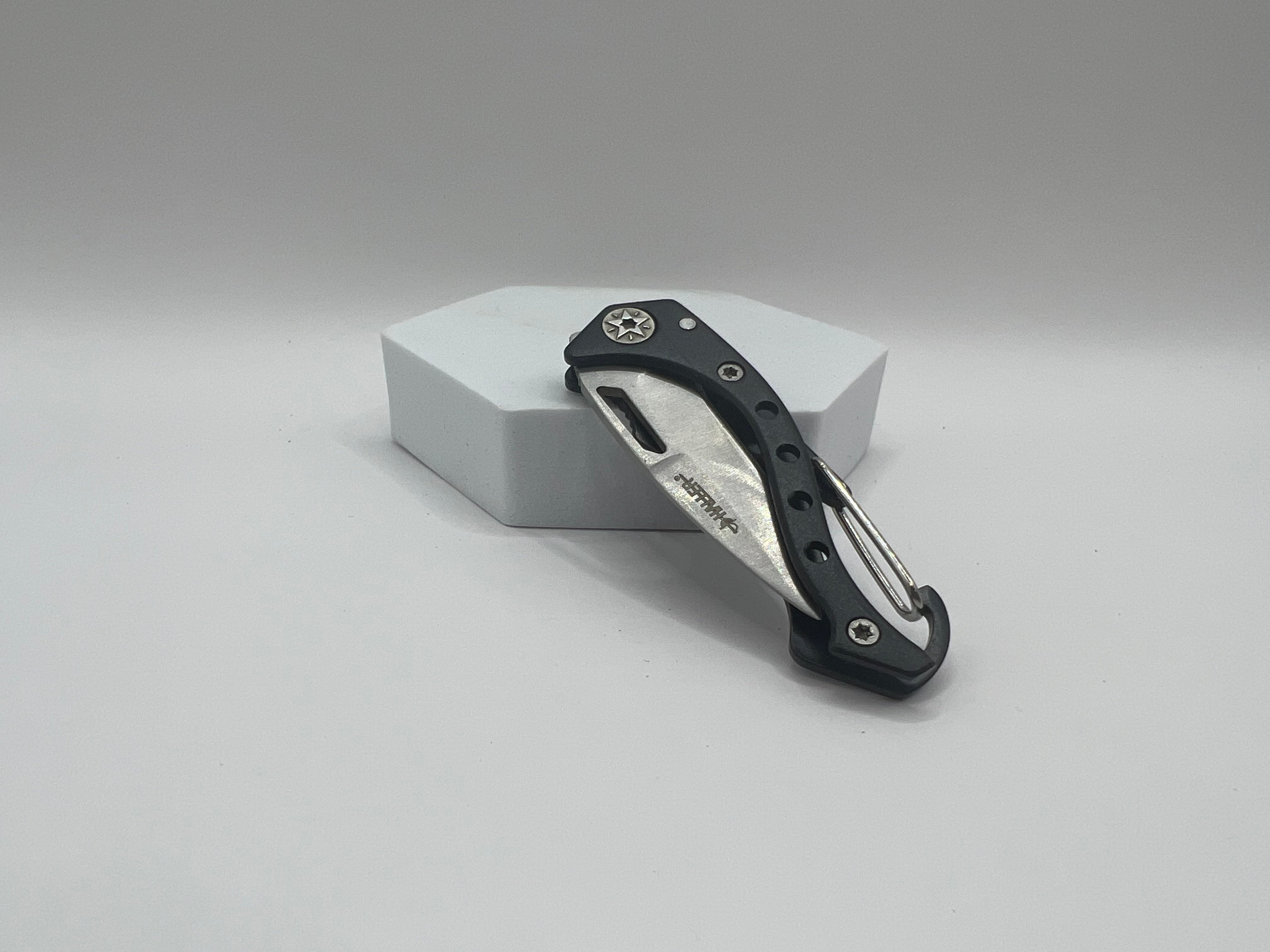 Praktisches Mini Taschenmesser mit Karabiner - Immer griffbereit!