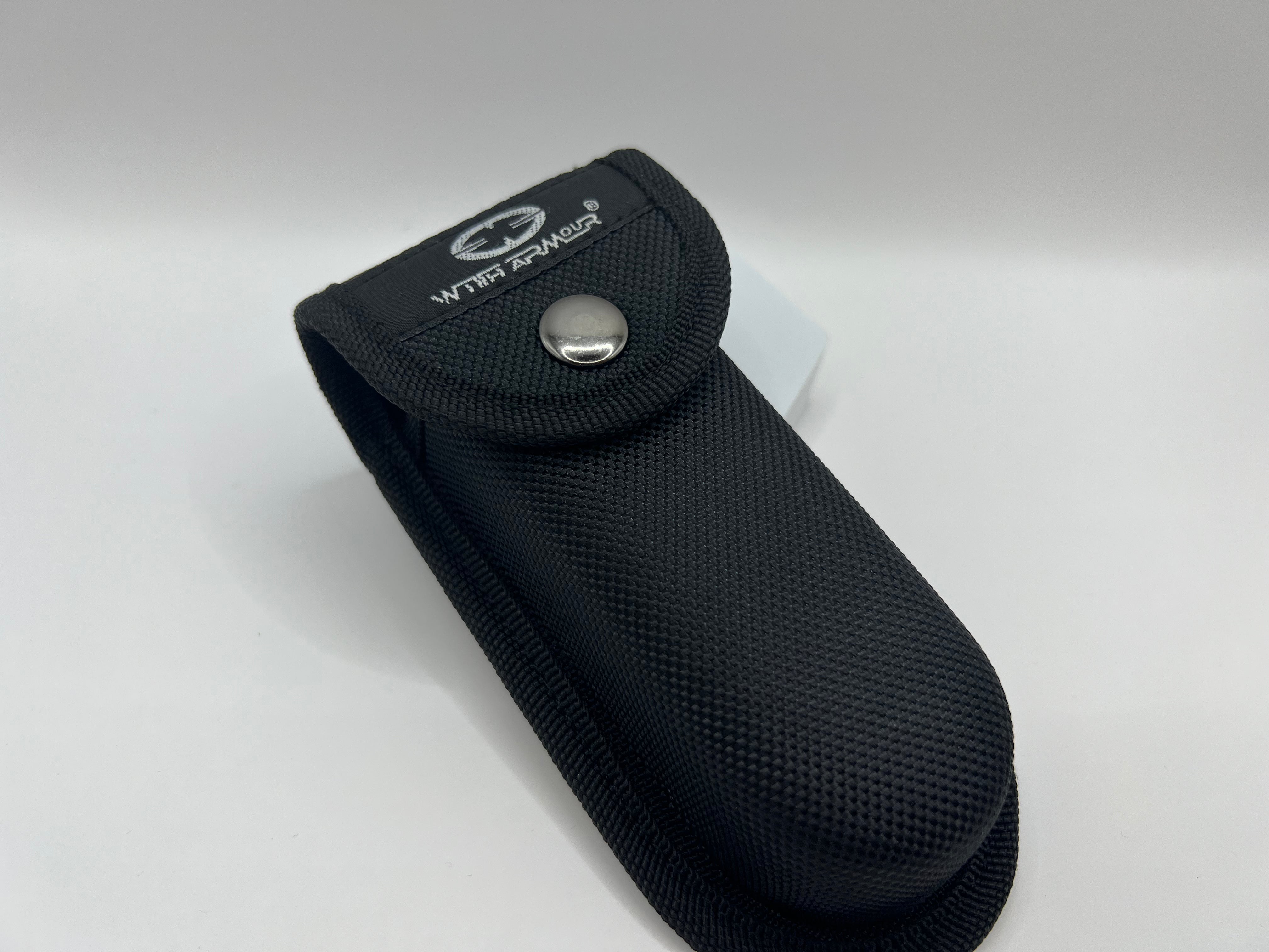 The Nightingale - Robust pocket knife for versatile inserts
