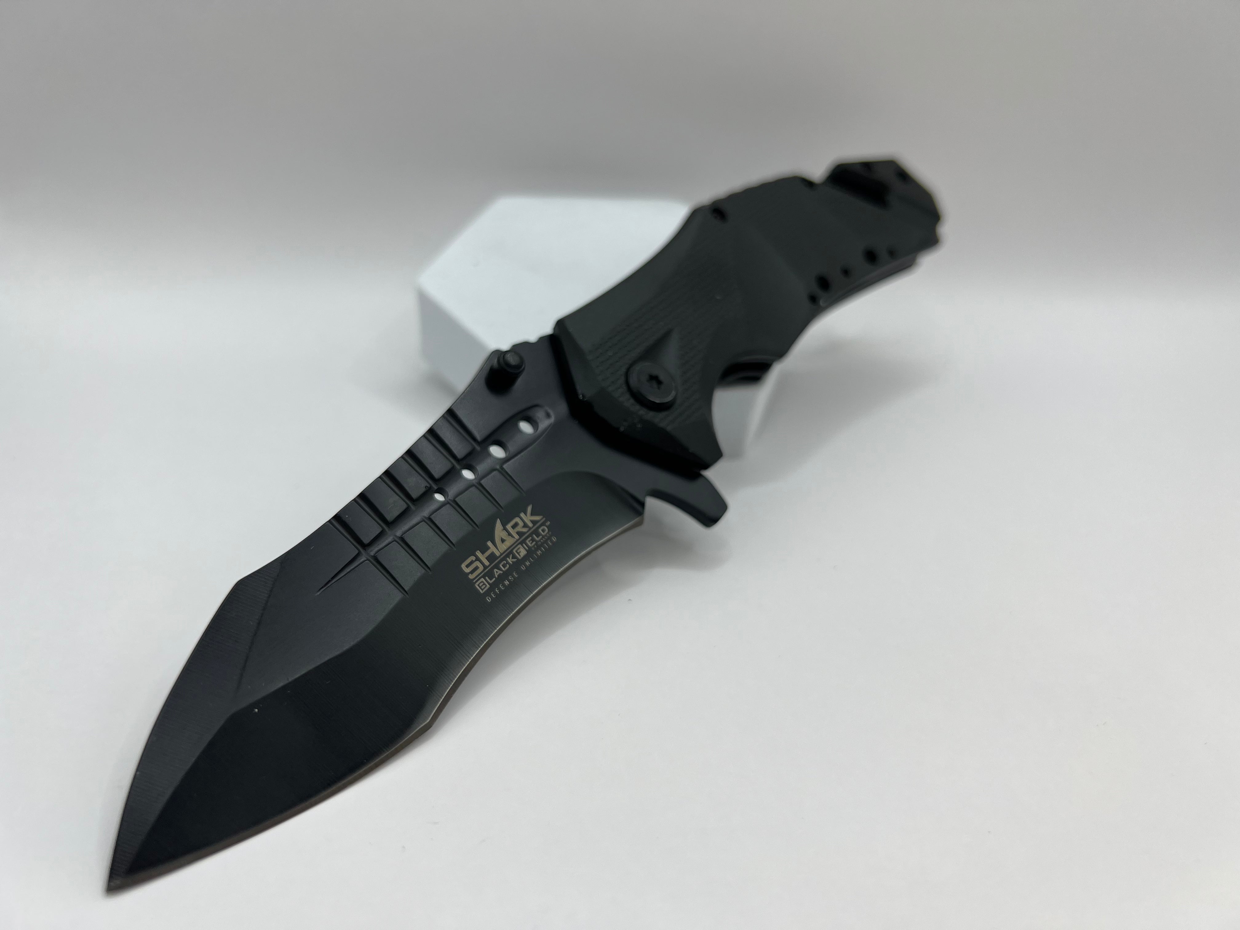 BlackField Shark - Das kraftvolle Rescue-Taschenmesser