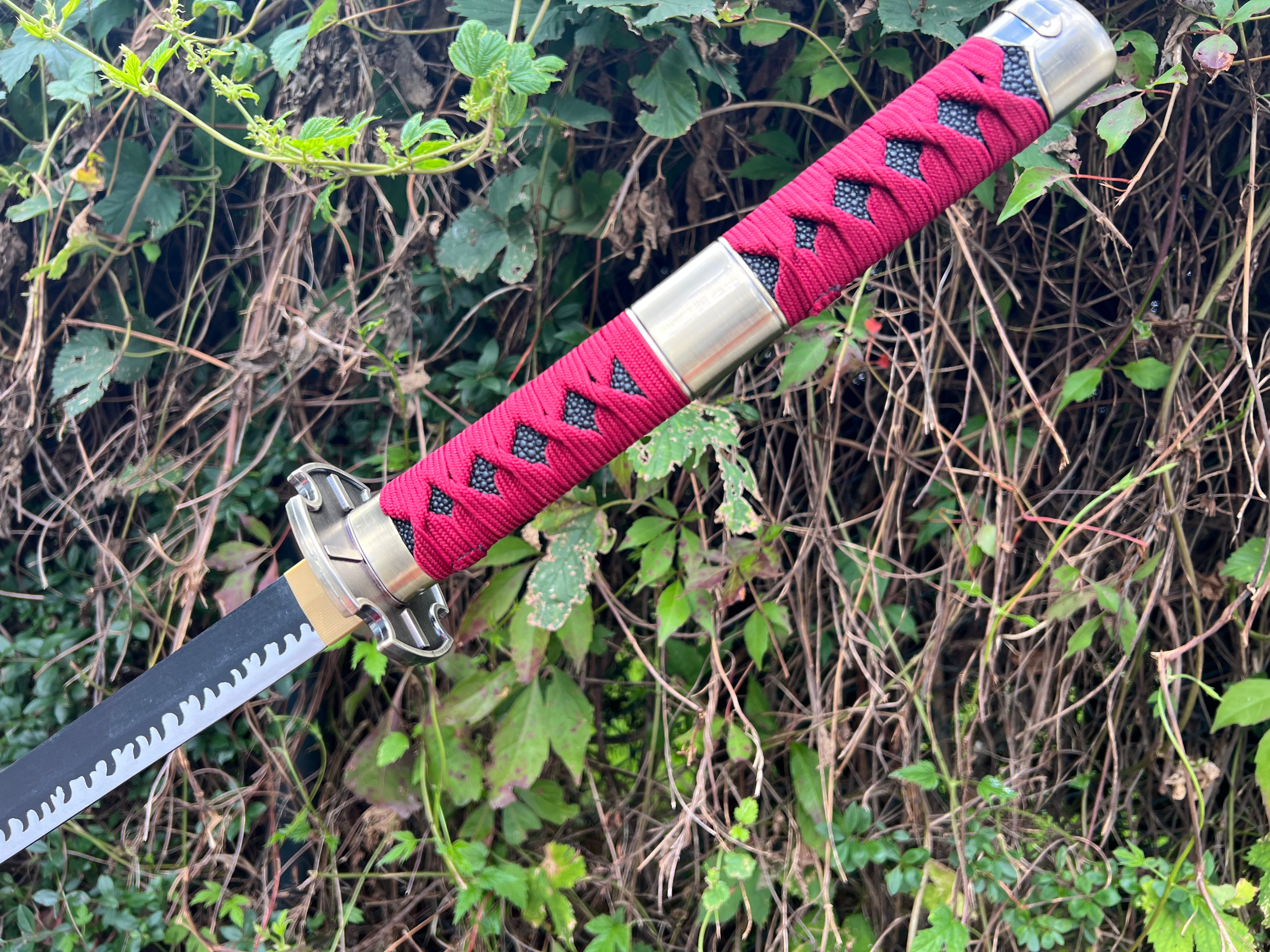 Zoro Sandai Kitetsu Katana with Bamboo Blace-One Piece (Pre-order)