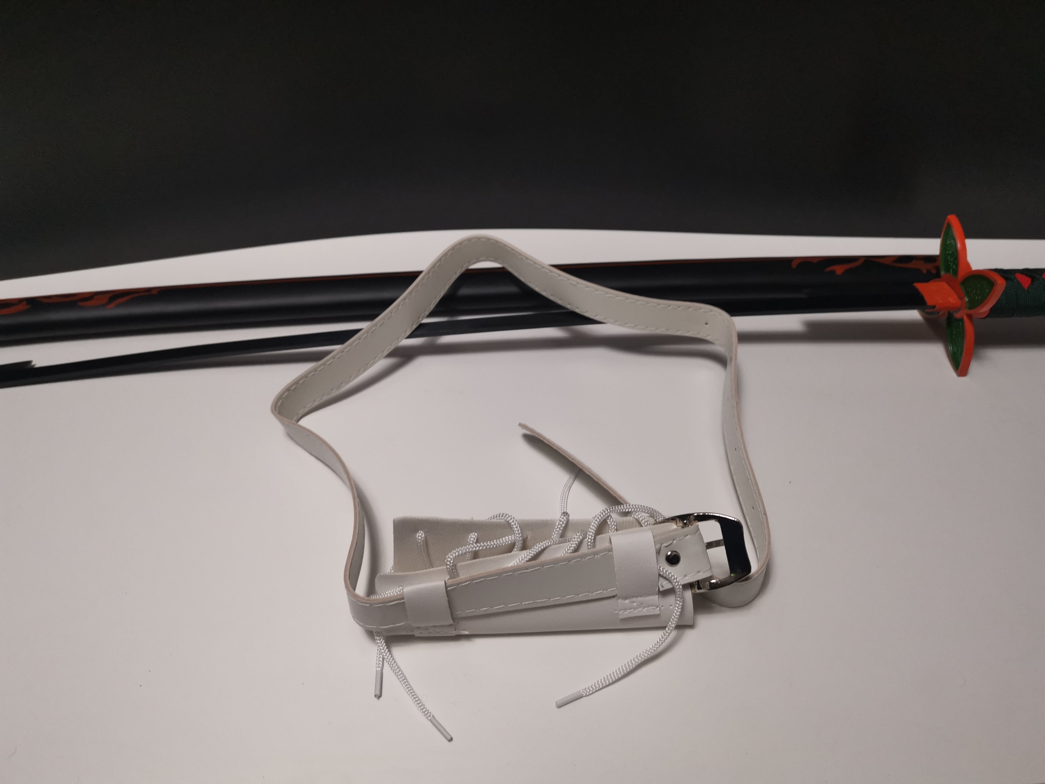 Shinobu Katana - Demon Slayer: Kimetsu No Yaiba (Vorbestellung)