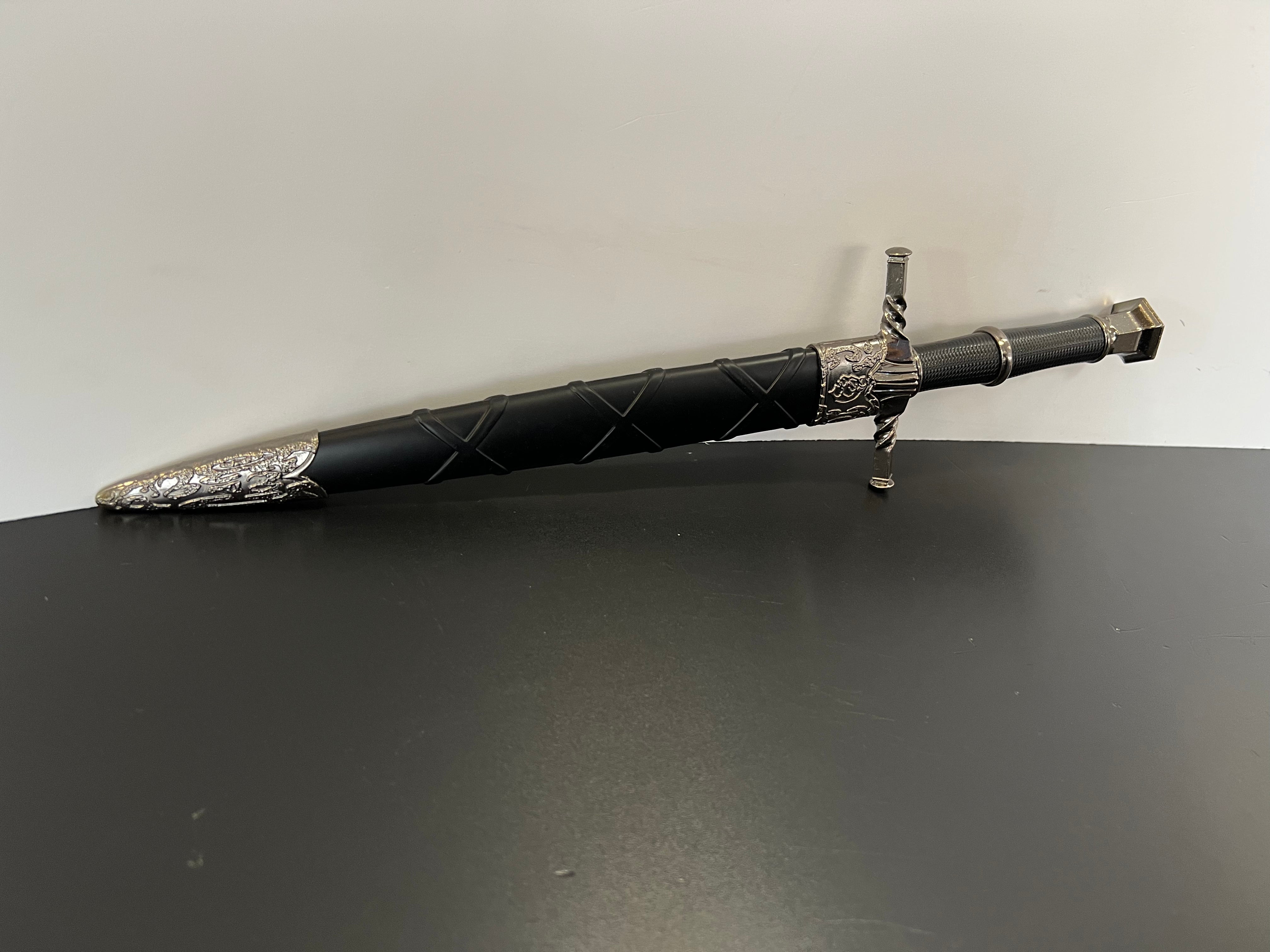 Geralt von Riva Sword Dagger-The Witcher (Pre-order)