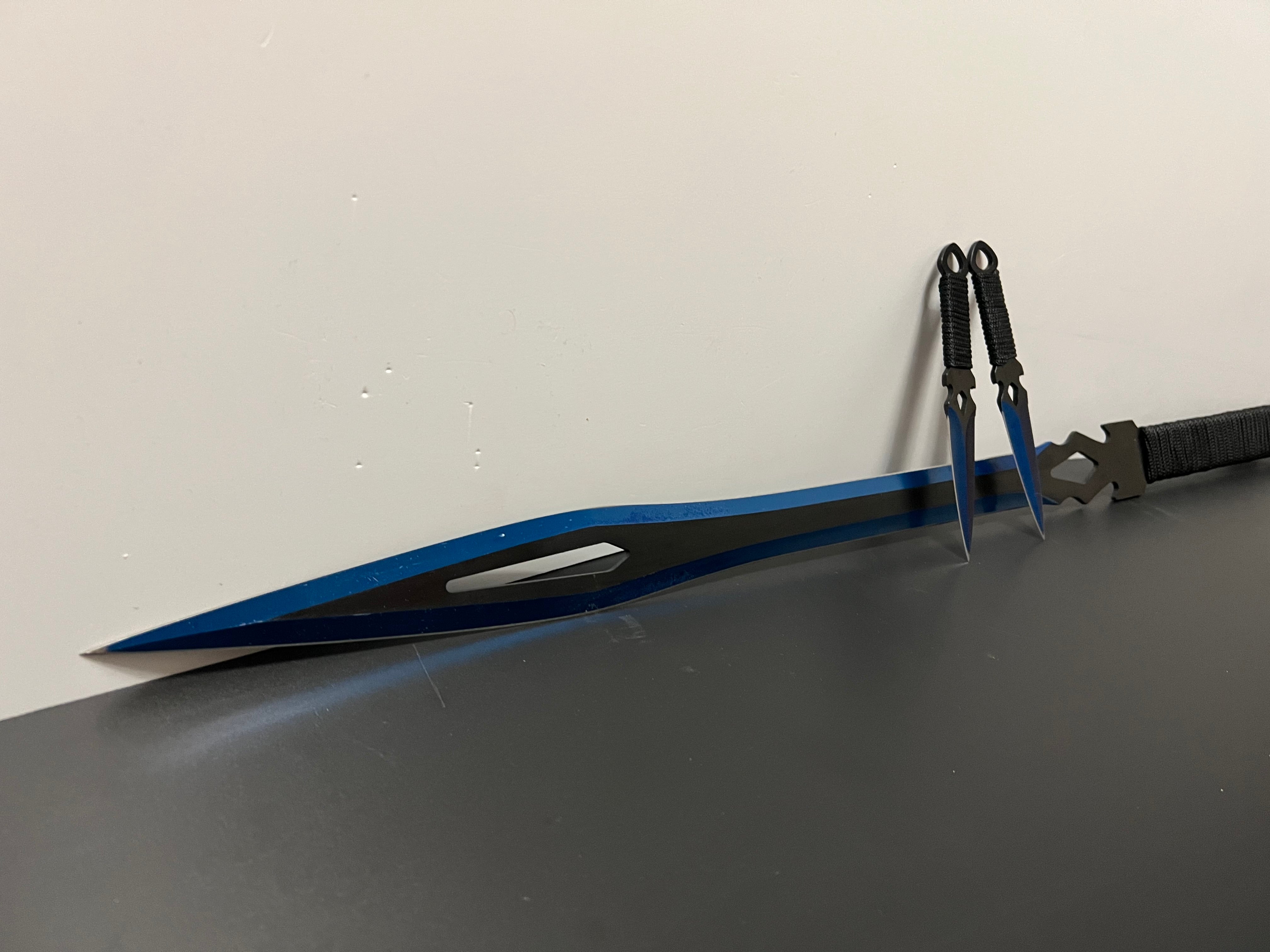Blue back sword with 2 throwing knives (pre-order)