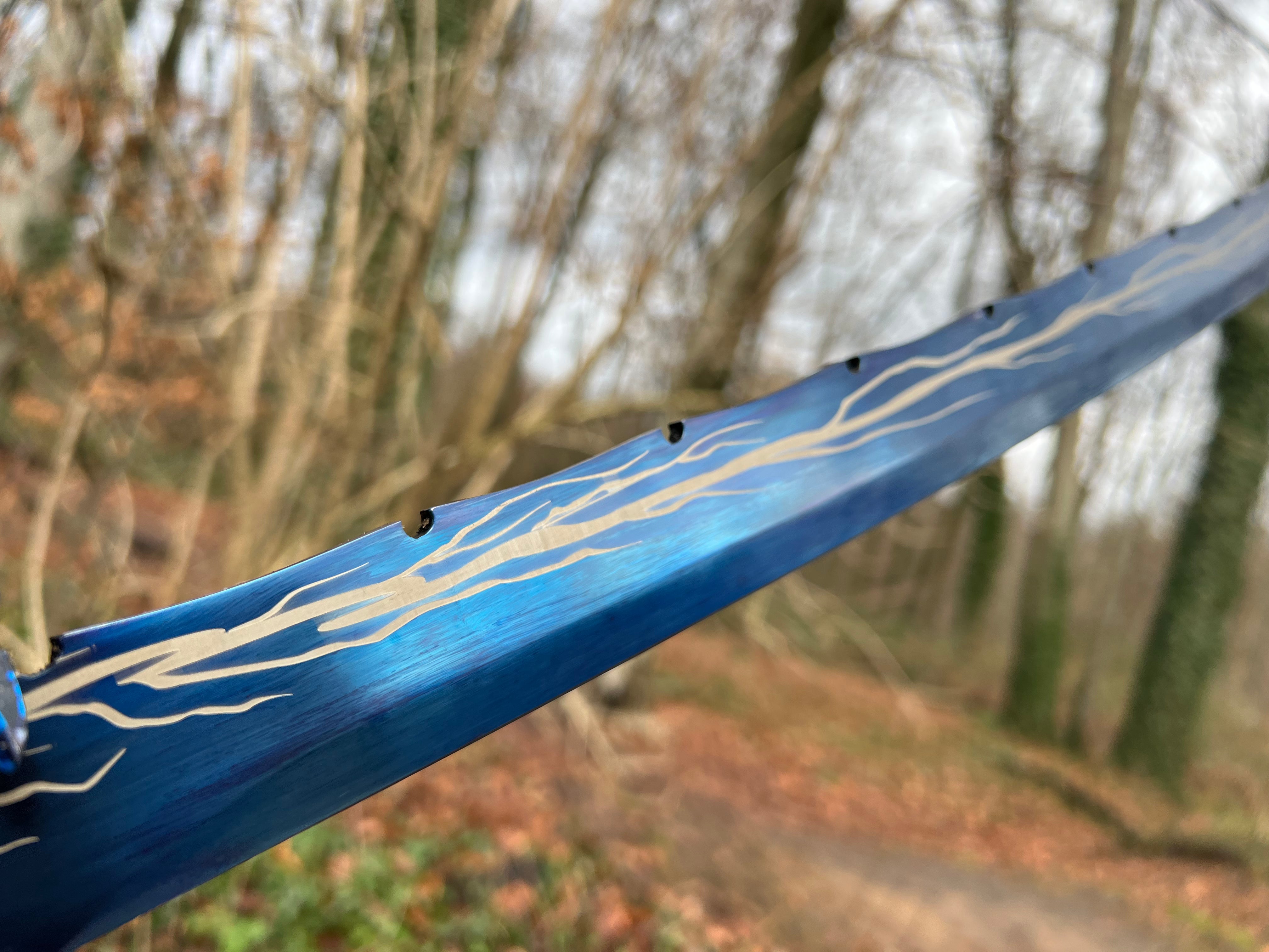 Practical hand-forged Longquan sword with wolf's head (blue)