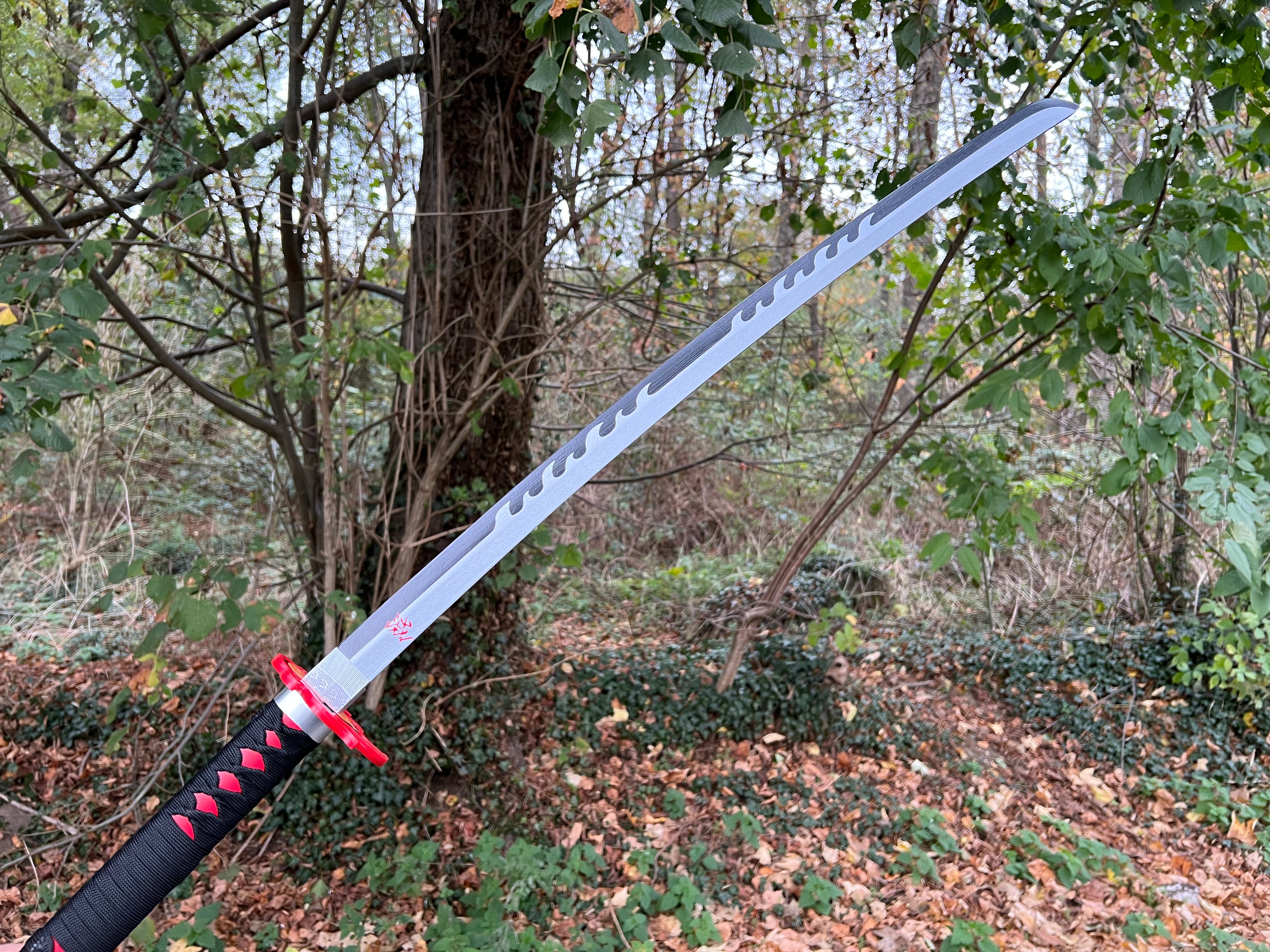 Tanjiro Katana V2 -Demon Slayer (Nichirin): Kimetsu No Yaiba (Pre-order)