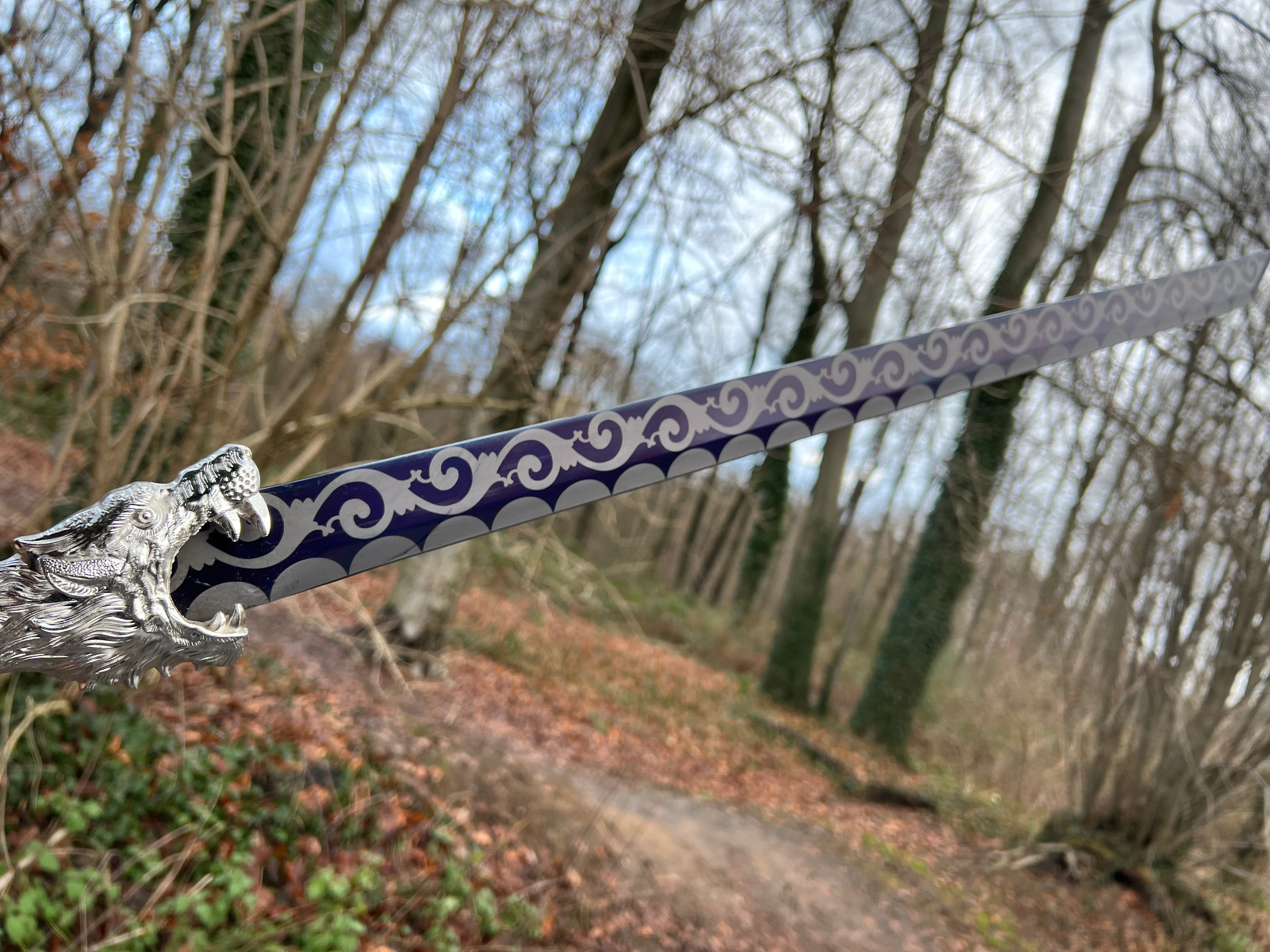 Practical hand-forged Longquan sword with wolf's head (silver)