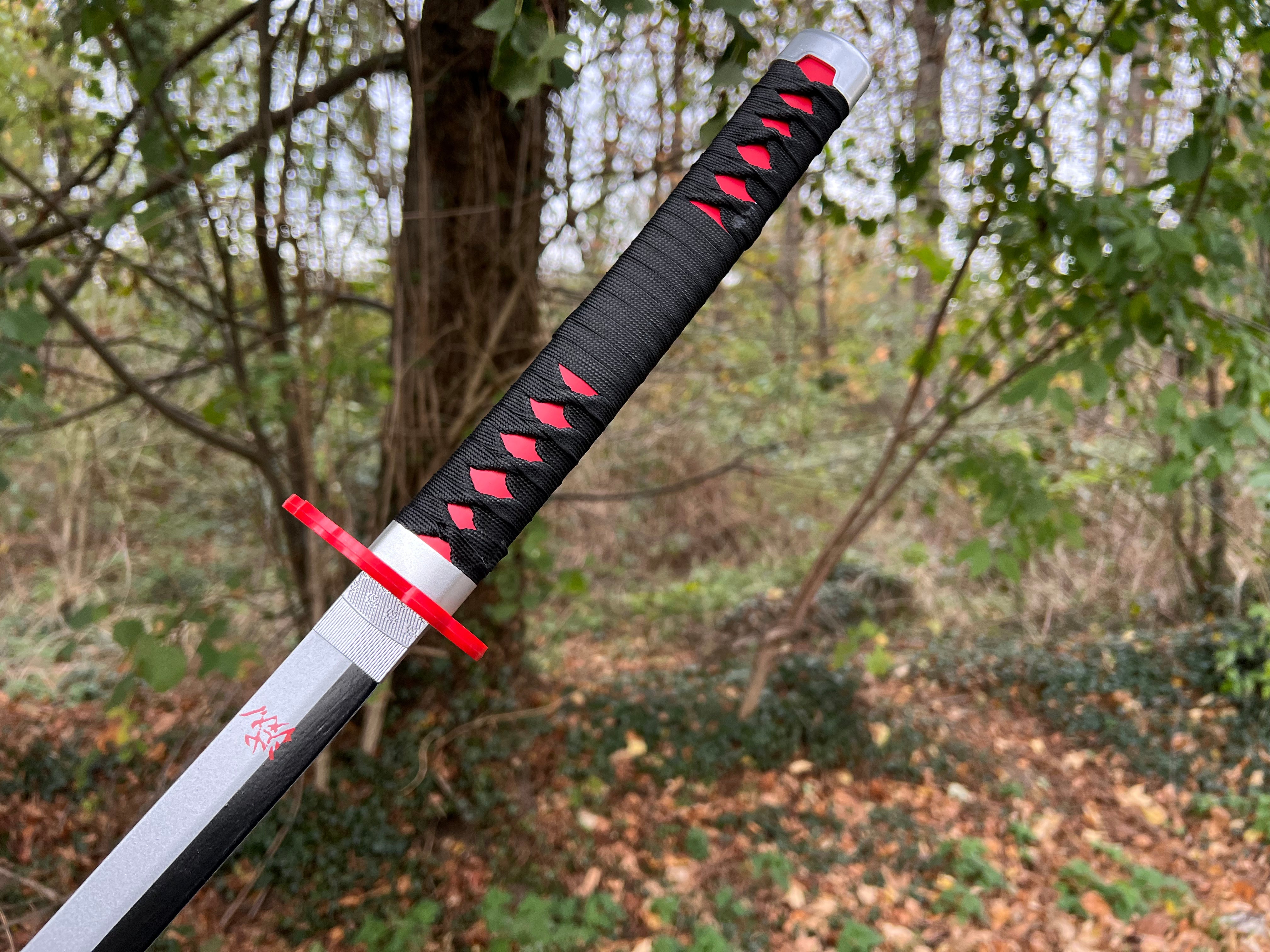 Tanjiro Katana V2 -Demon Slayer (Nichirin): Kimetsu No Yaiba (Pre-order)