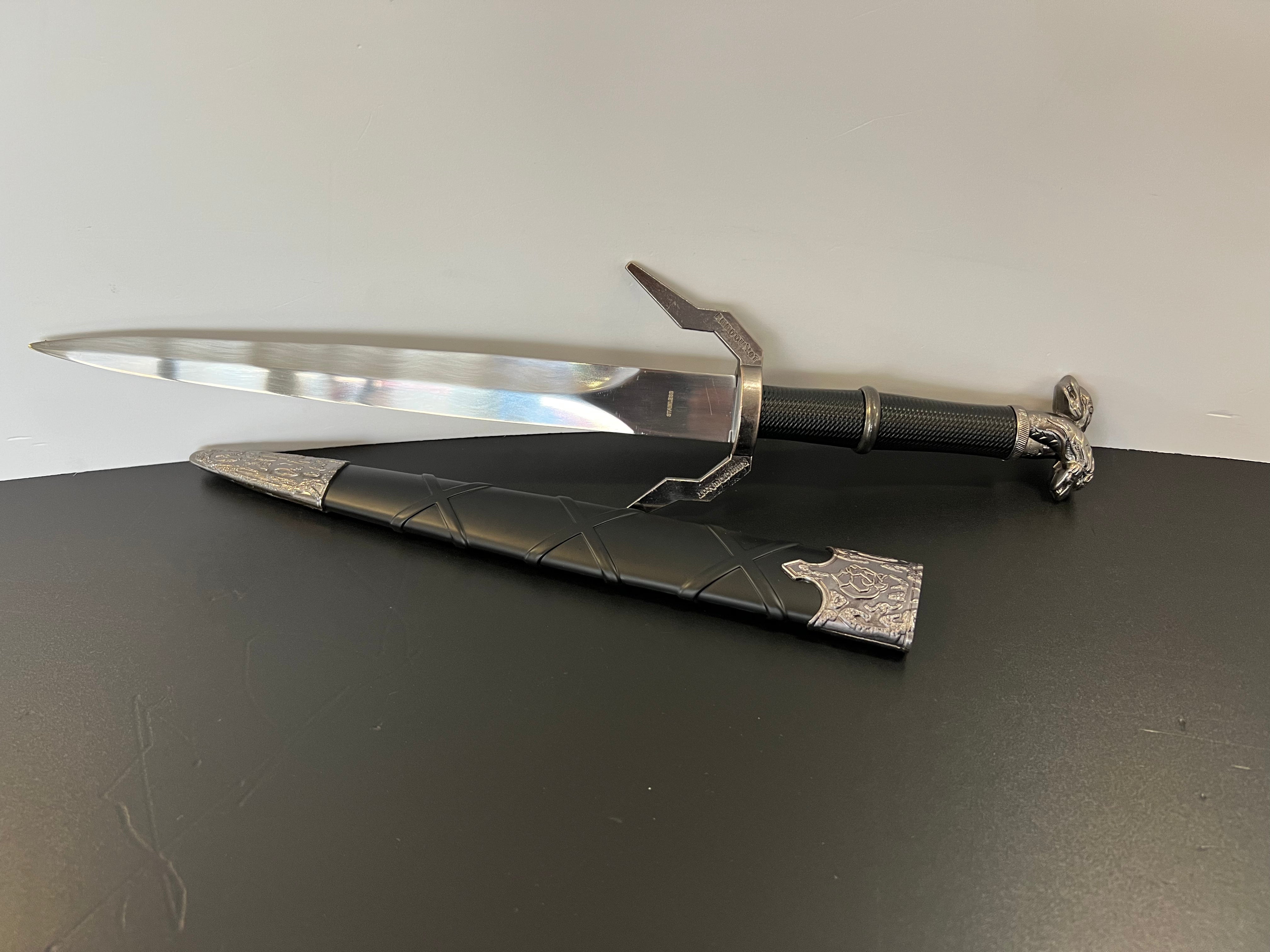 Geralt of Rivia two-handed sword dagger - The Witcher