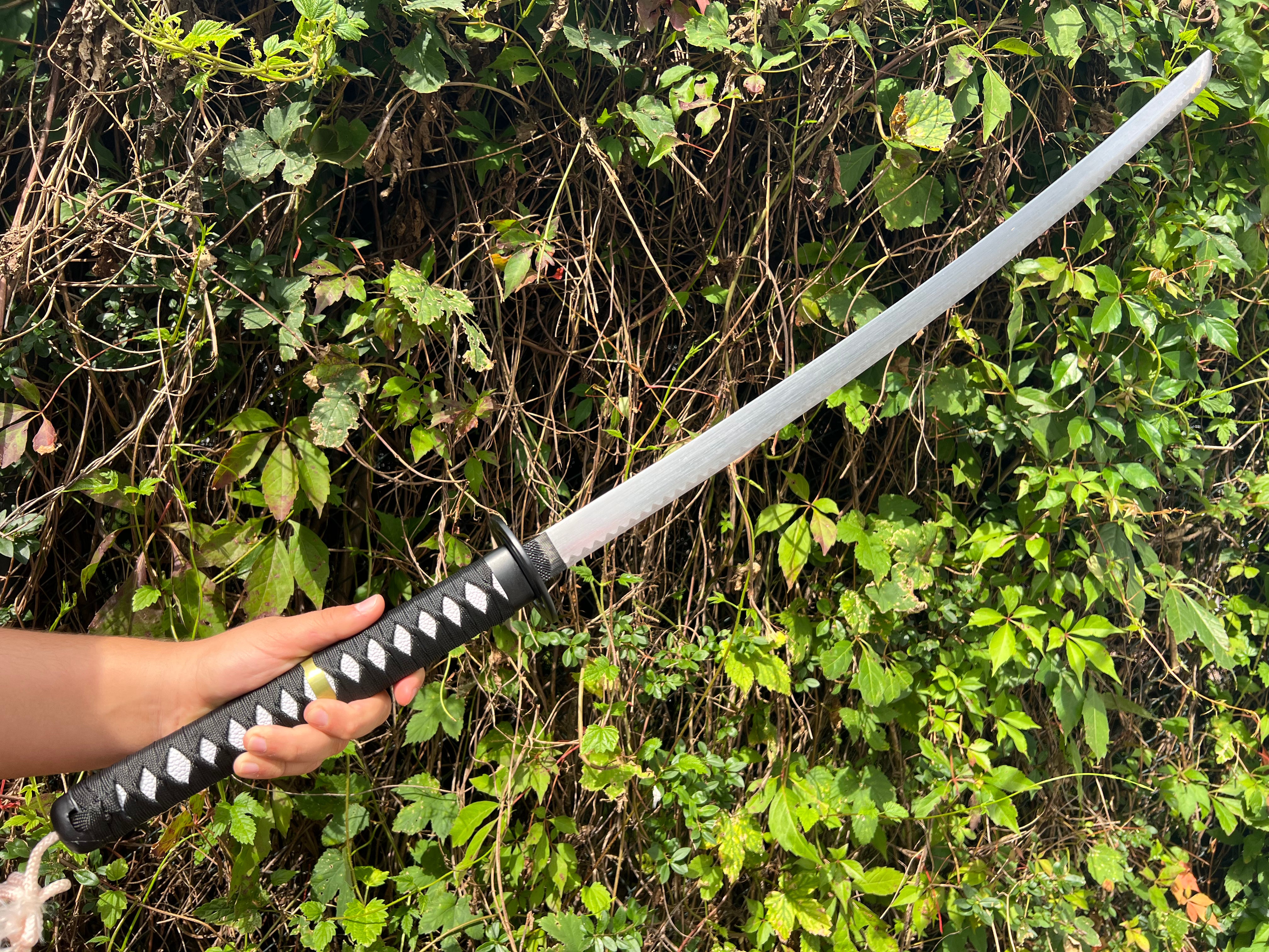 Decorative katana with carbon steel blade-masterpiece of aesthetics