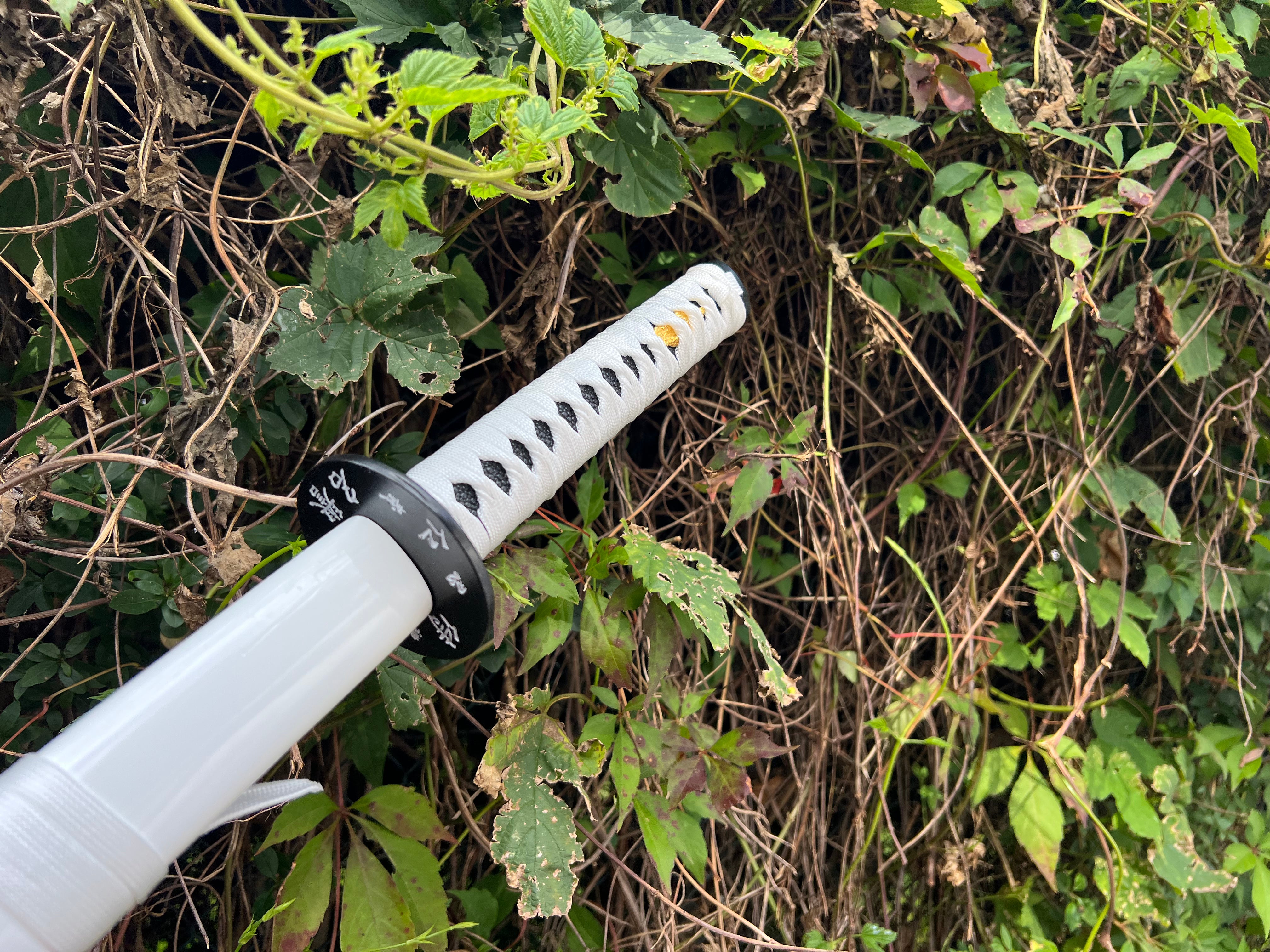 Katana with White Sheath-elegance and style in a sword