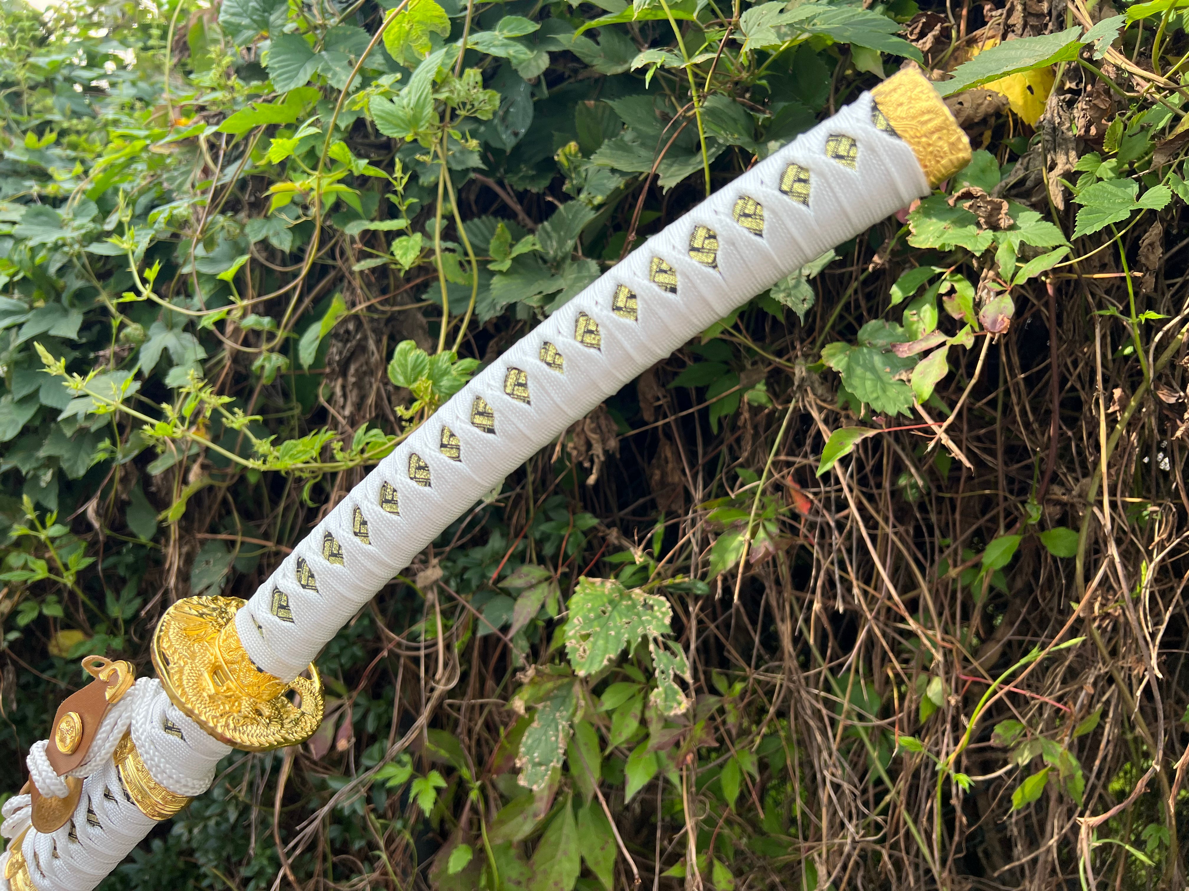 Katana Gold/White Decoration