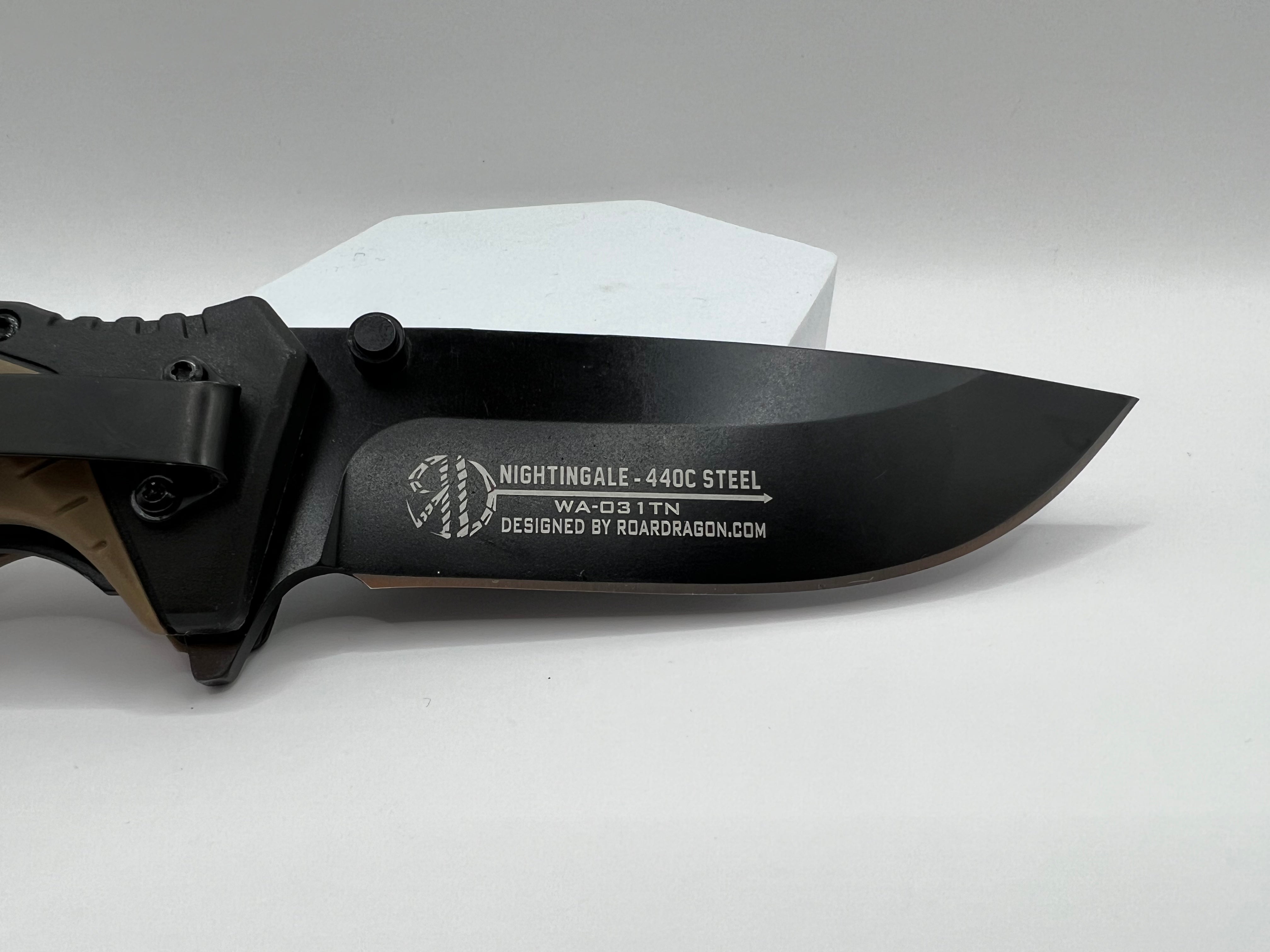 The Nightingale - Robust pocket knife for versatile inserts