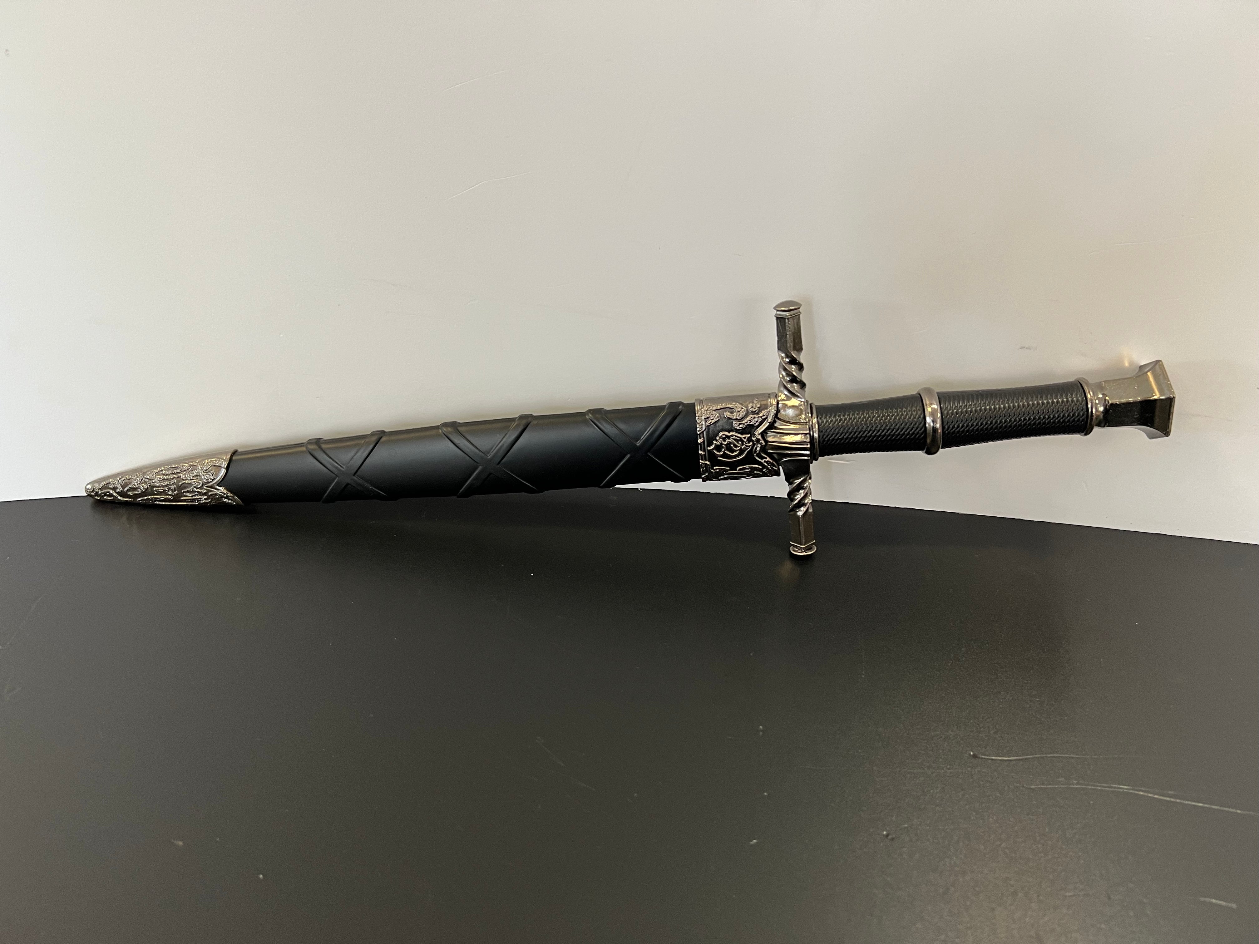 Geralt von Riva Sword Dagger-The Witcher (Pre-order)